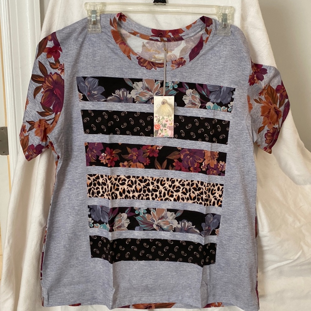 NWT GORGEOUS JOHNNY WAS TEE SHIRT SZ M